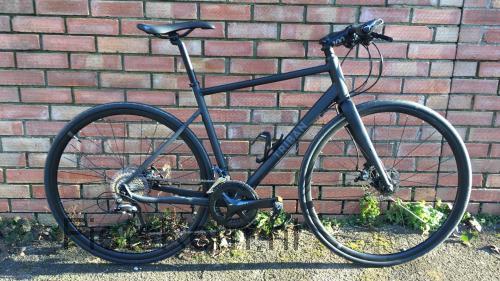 Triban Hybrid beoordelingen en specificaties